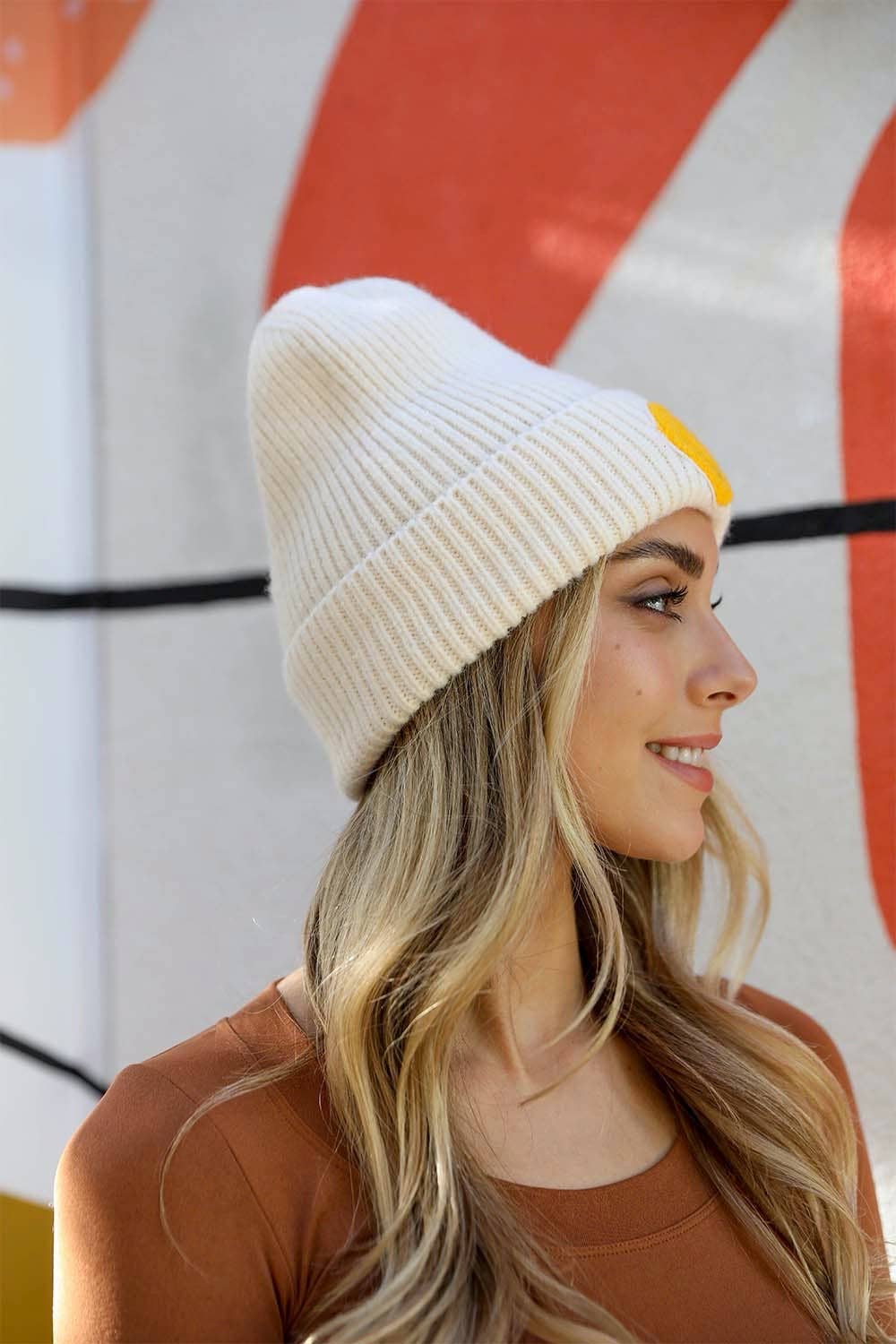 Smiley Face Ribbed Beanie: Ivory
